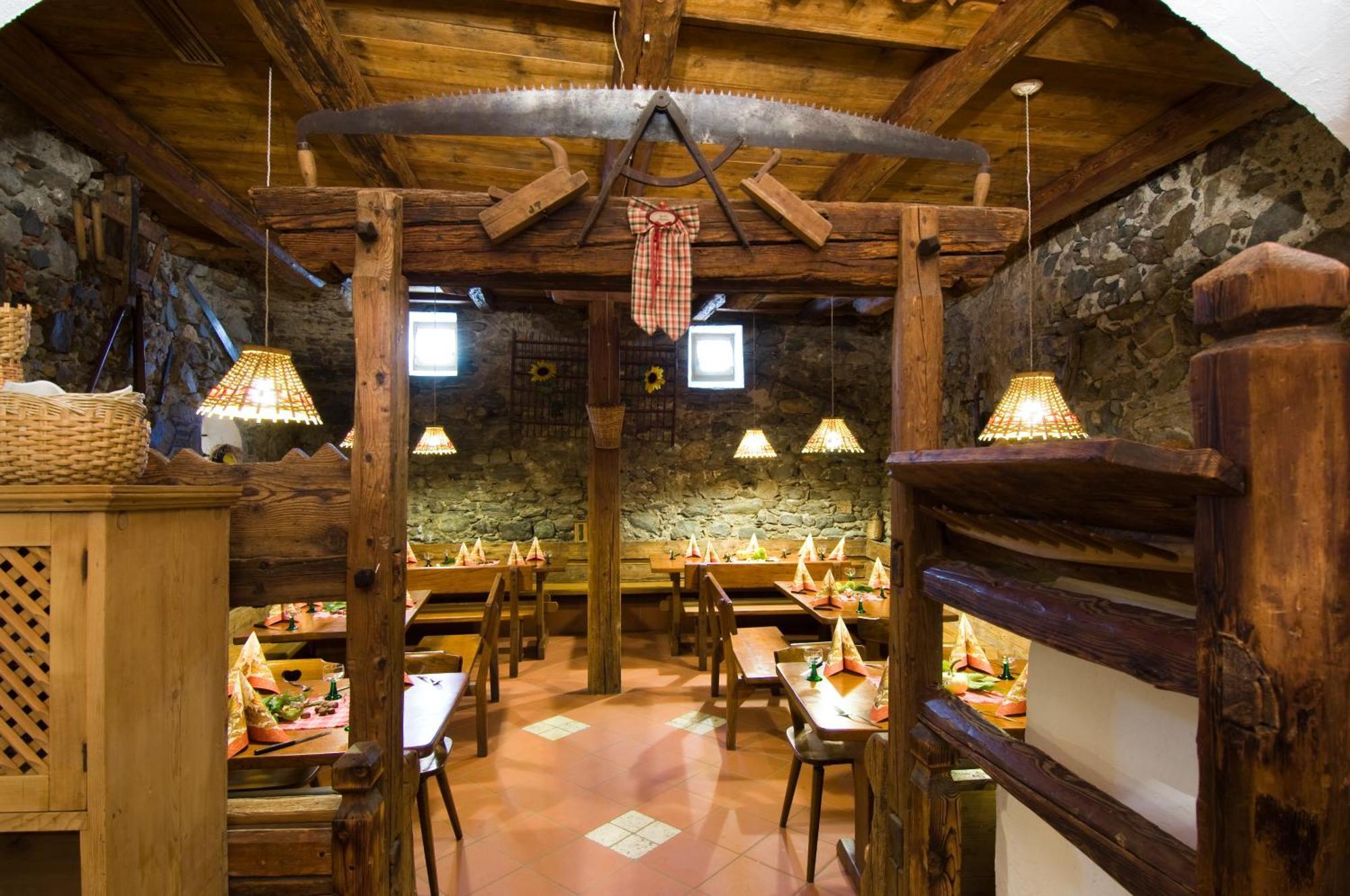 Hotel Lowenwirt Cermes